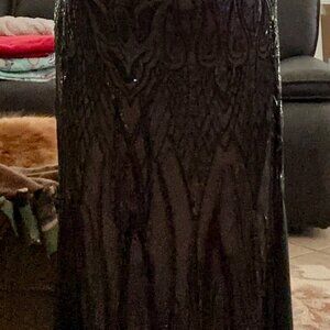 Long Beaded Dress With Contrast Lining Sleeveless V Neckline With Godet Skirt